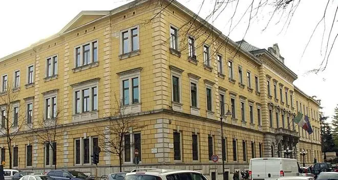 Eredità milionaria, nobiluomo nei guai
