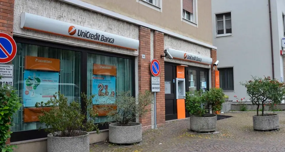 Riscossioni, Villa «scaccia» Unicredit