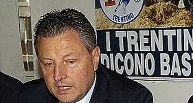 Divina: \"Metà dell'indennità in Bot\"