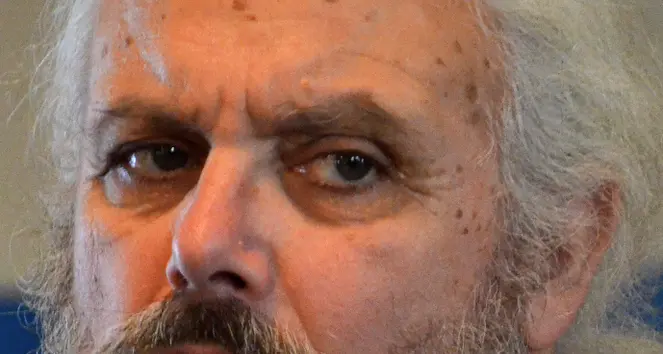 «Referendum, vi spiego il mio sì»: la campagna «porta a porta» del pensionato