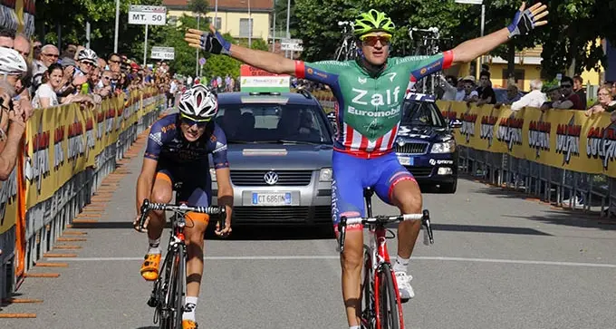 Moscon centra la quinta vittoria in stagione