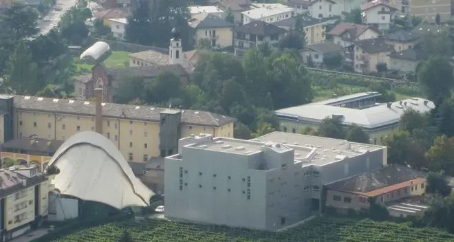 Psa molla il teatro tenda «Ci penserà il Comune»