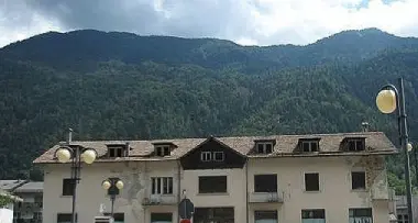 Coop alleate per fermare il Poli