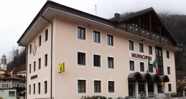 Carisolo, il sindaco sponsor del mercato