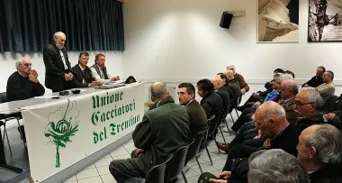 L'Unione cacciatori: «Permessi troppo costosi»