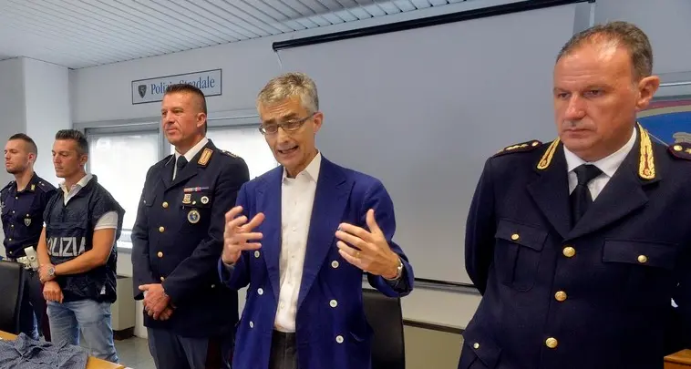 Patenti facili agli stranieri, a giudizio 41 persone