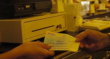 «Provinciali, spesa coi buoni pasto»