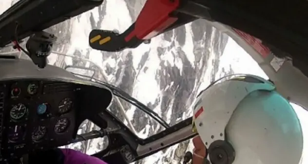Piergiorgio, il pilota trentino che salva la gente sull’Everest