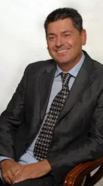 Conti in rosso, Cedis commissariato