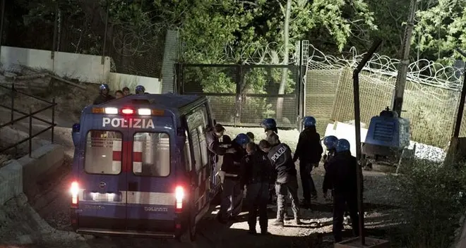 Attacco al cantiere della Tav, arrestato un trentino