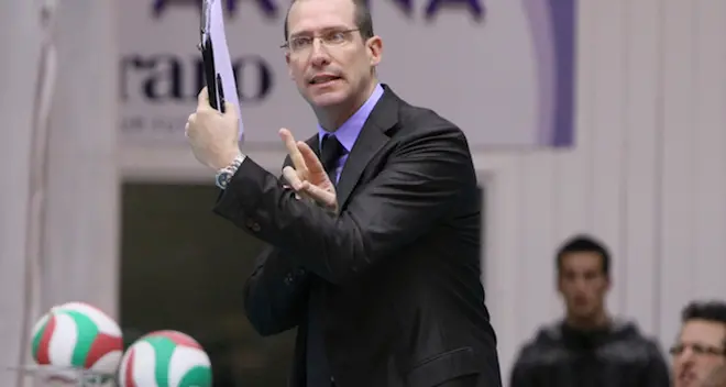 Volley A1. La Diatec pensa già al dopo Serniotti. Pronto Piazza