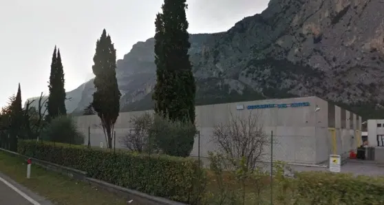 Protesta \"antimilitarista\" contro la Meccanica del Sarca