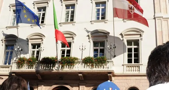 Pubblici in piazza, è rottura con Rossi
