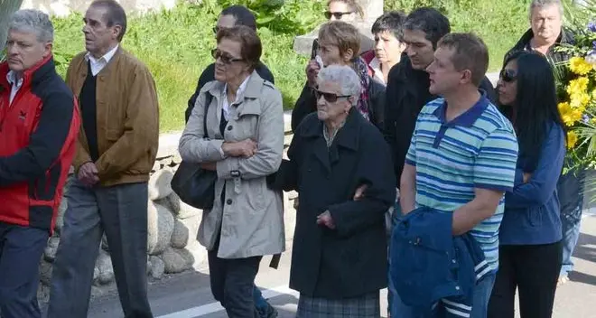 Rabbi abbraccia la famiglia di Emilio