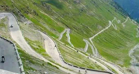 Passo dello Stelvio, da gennaio si pagherà