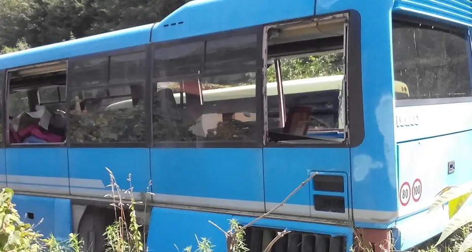 Gli autisti in rivolta: «I nostri pullman sono un pericolo»