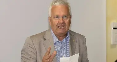Carbonari entra nel palazzo del calcio