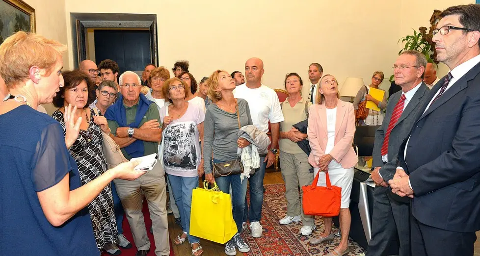 Festa e porte aperte I cittadini scoprono i palazzi del potere