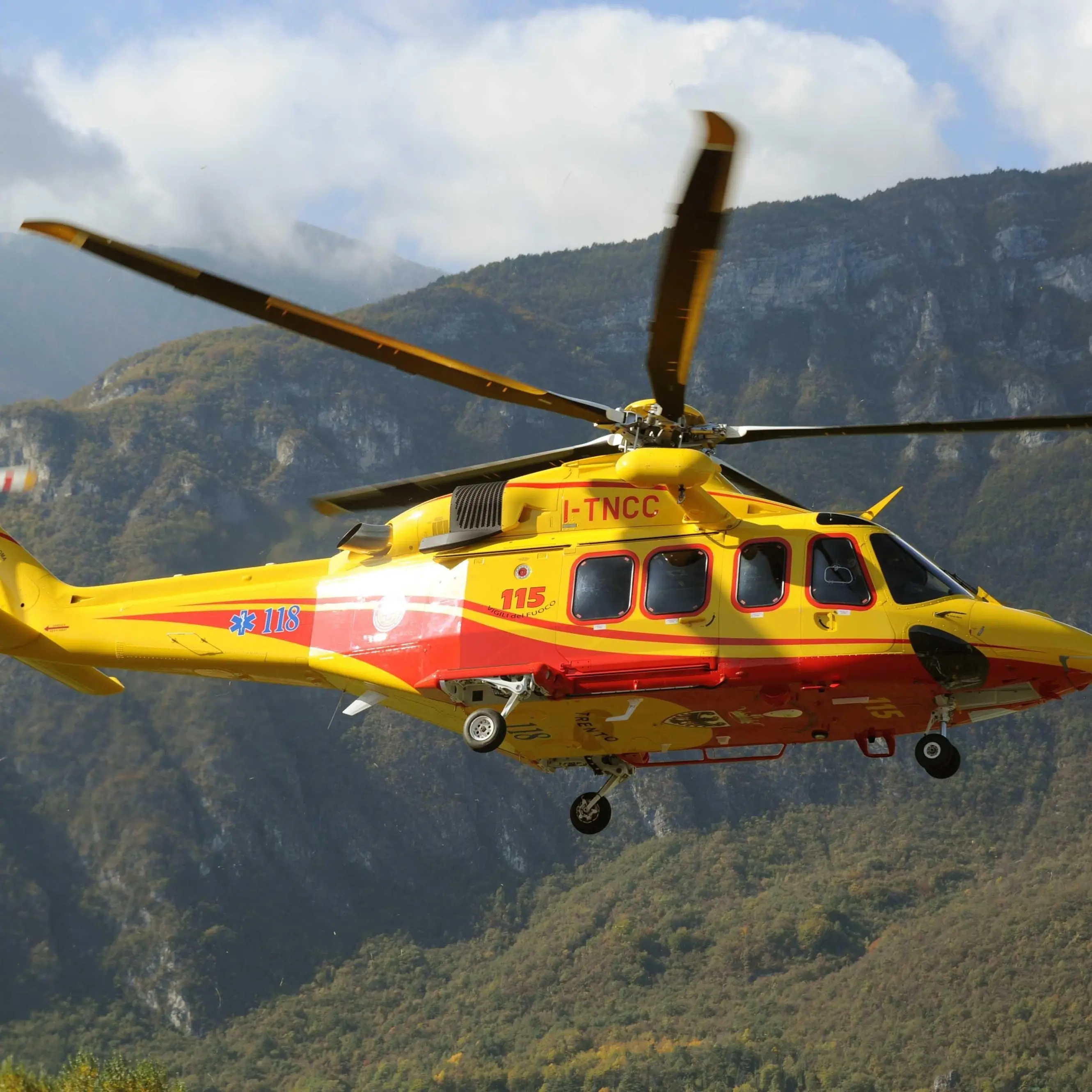 Uomo travolto e ucciso da un'auto a Fornace