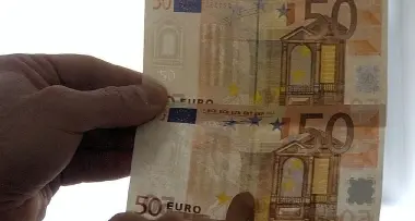 Trento: studente acquista la merenda con 50 euro falsi