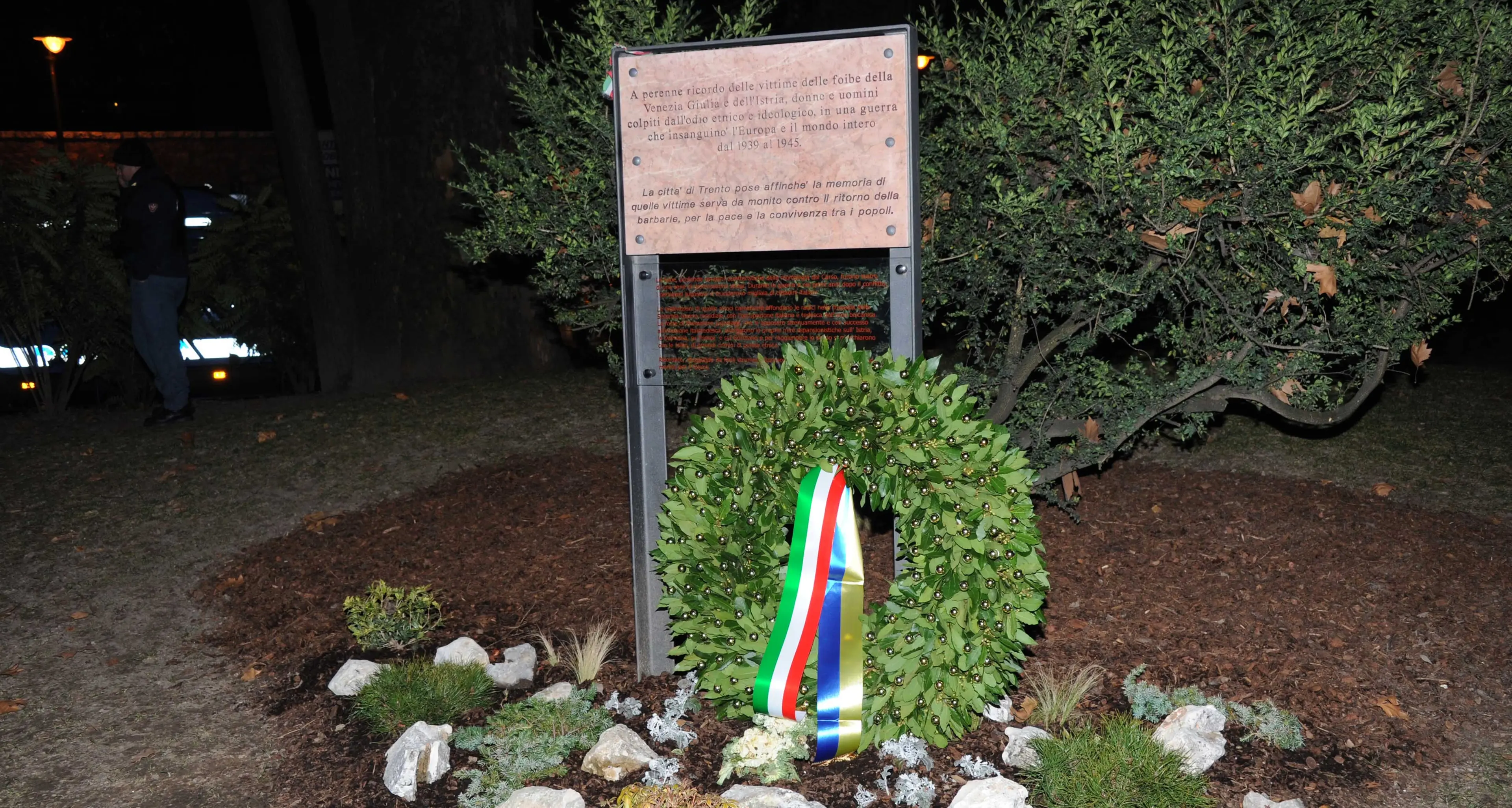 Trento, asportata la lapide dedicata ai martiri delle foibe