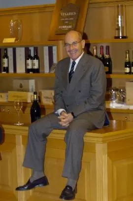 Cantine Ferrari, Gino Lunelli passa il testimone