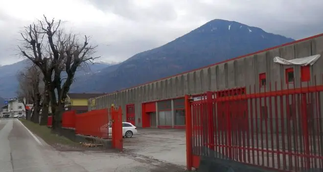 Prg, variante per riempire i capannoni semivuoti