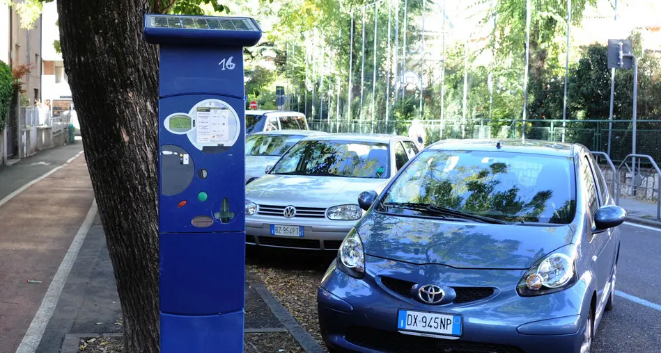 Parcheggi blu: incassi per 3,2 milioni