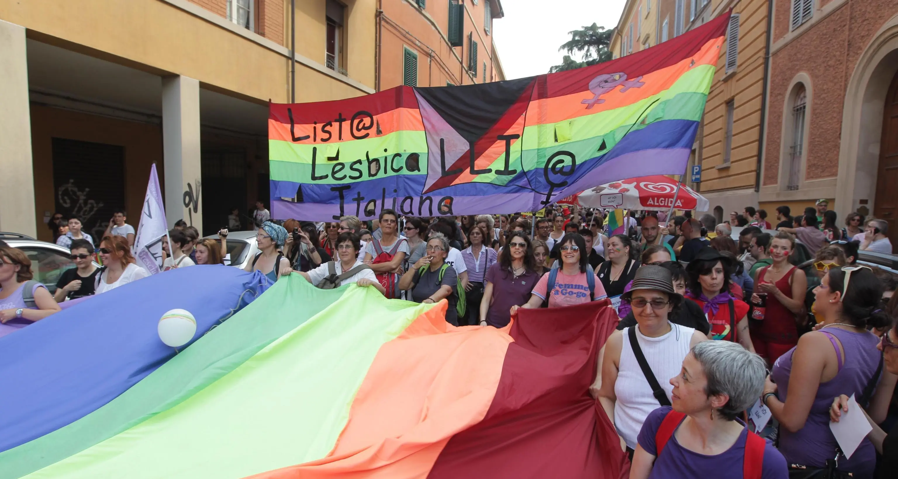 Legge anti-omofobia, presidio in piazza Dante