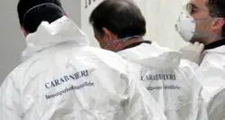 Trento, uccisa con un colpo di pistolama il suicidio non convince i carabinieri