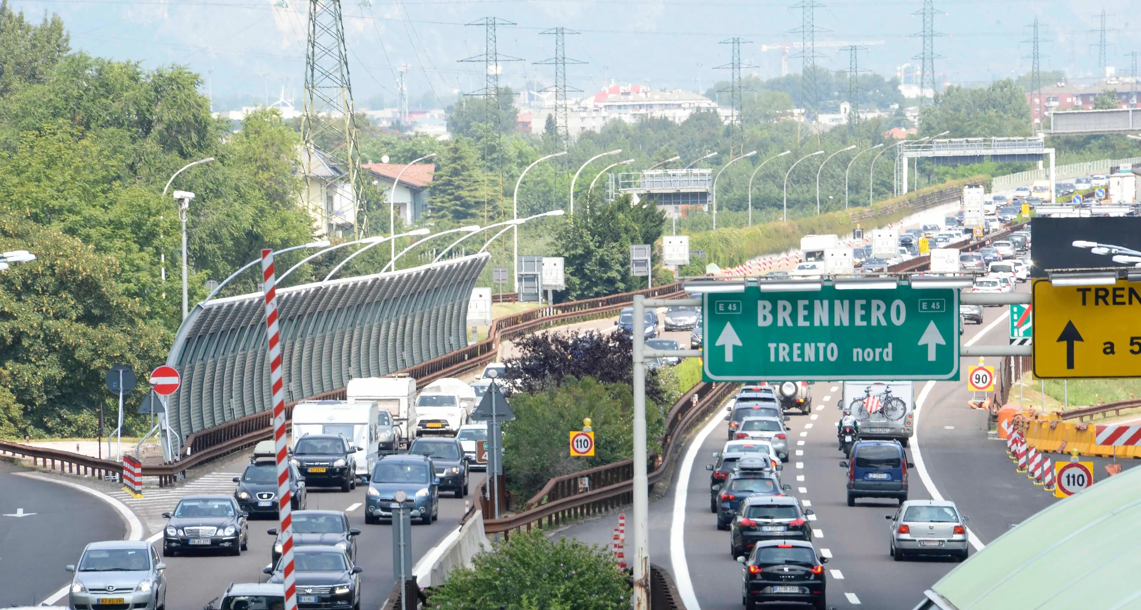 Controesodo e nuovi arrivi, traffico rallentato sull'A22