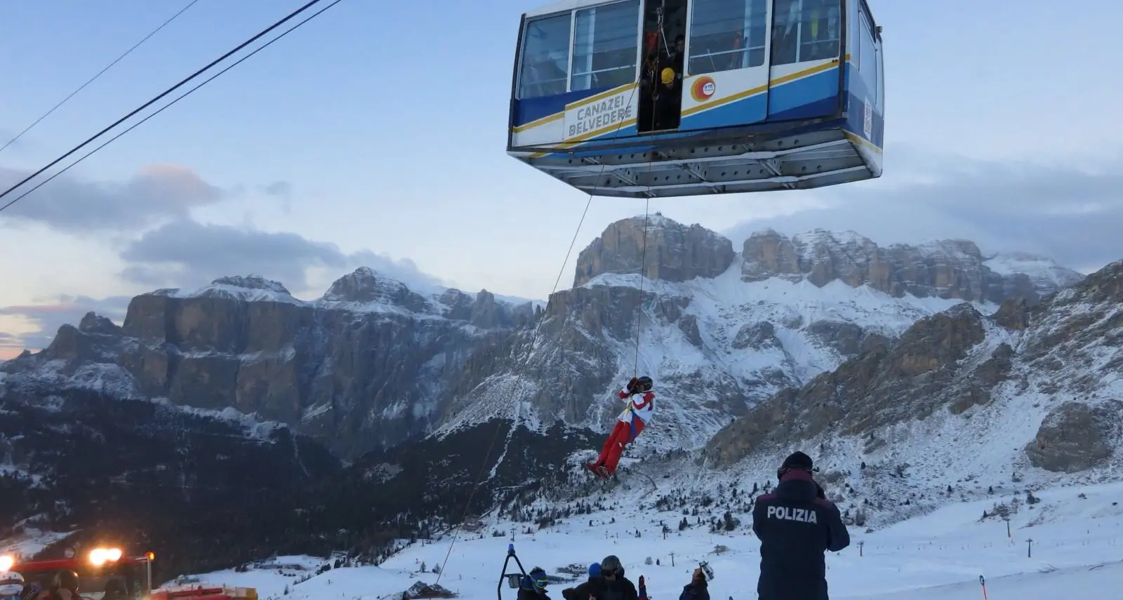 Funivia bloccata in val di Fassa: salvati 76 sciatori