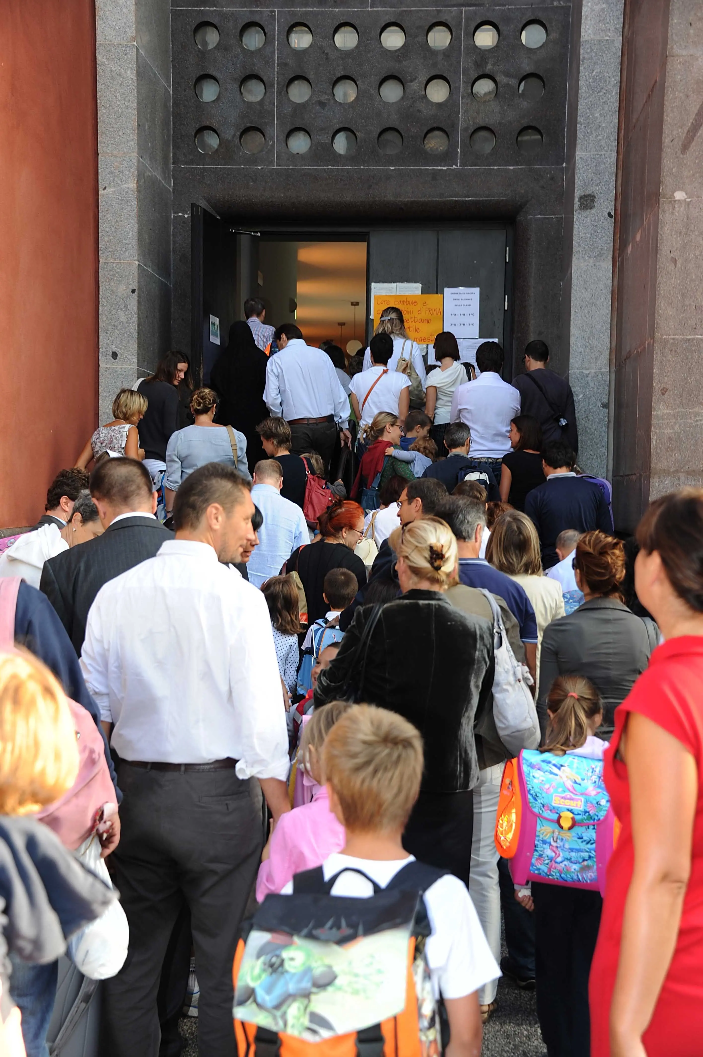 Boom della scuola bilingue ma 42 bimbi restano fuori