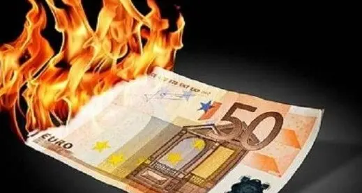 Banche, raddoppiano le sofferenze