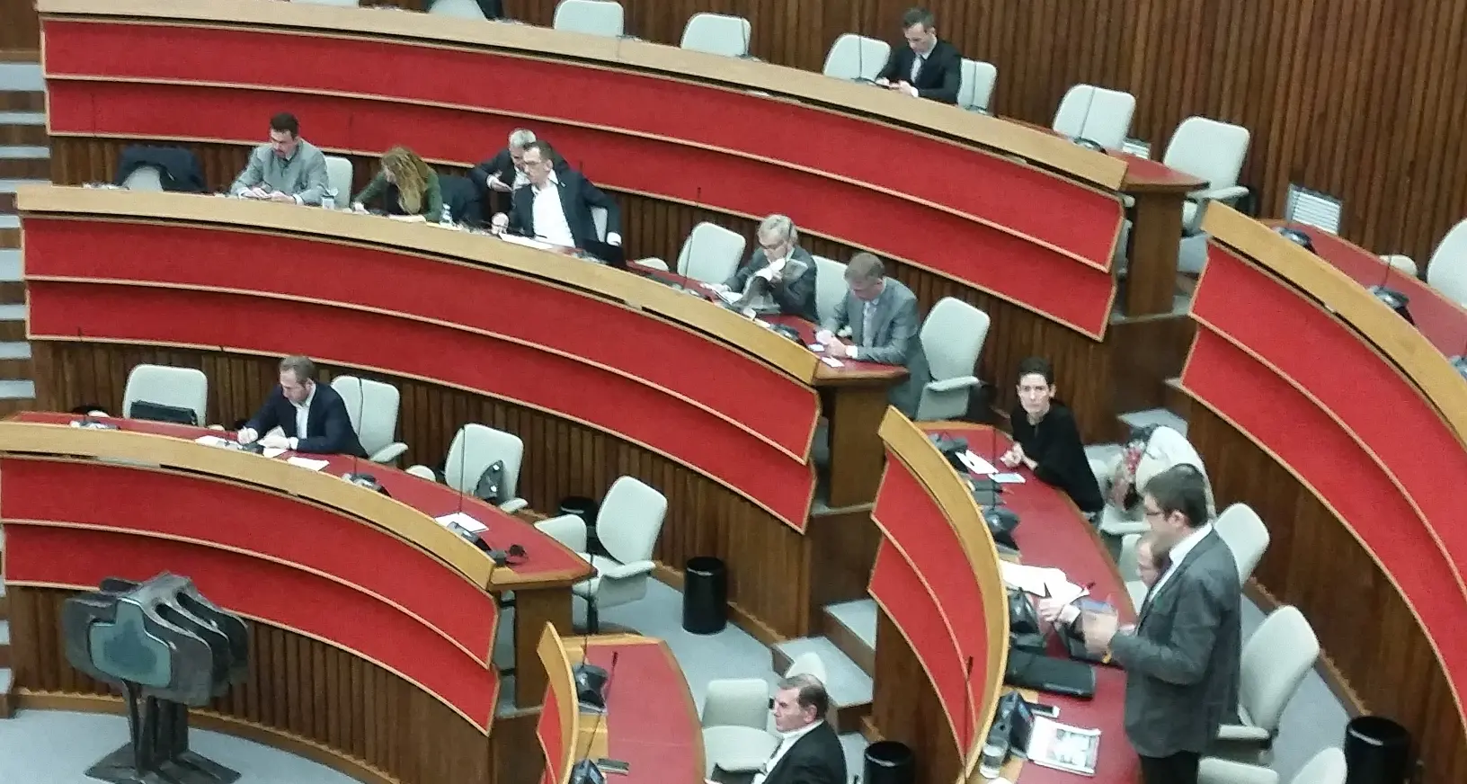 Baratter, alta tensione in maggioranza