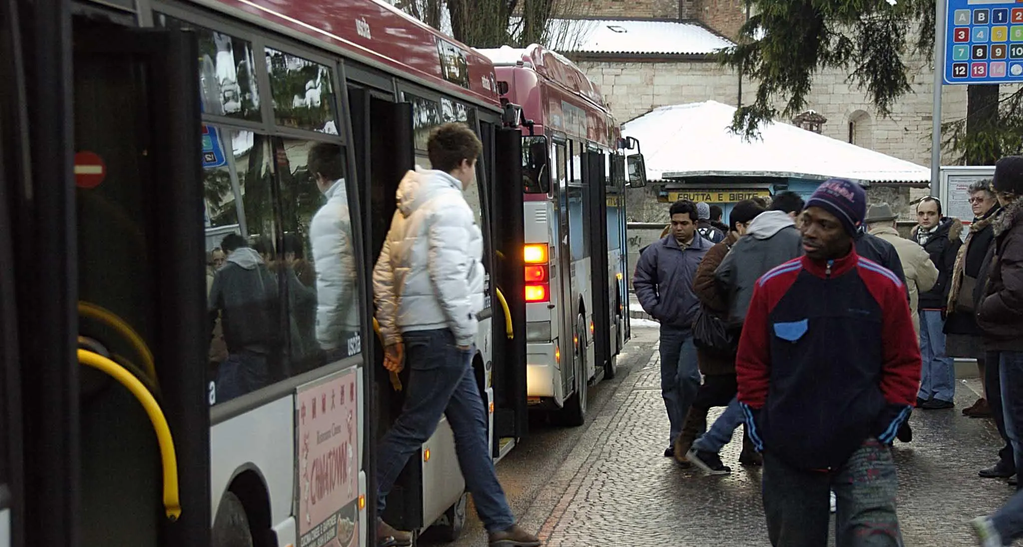 Malore sull'autobus, muore 77enne