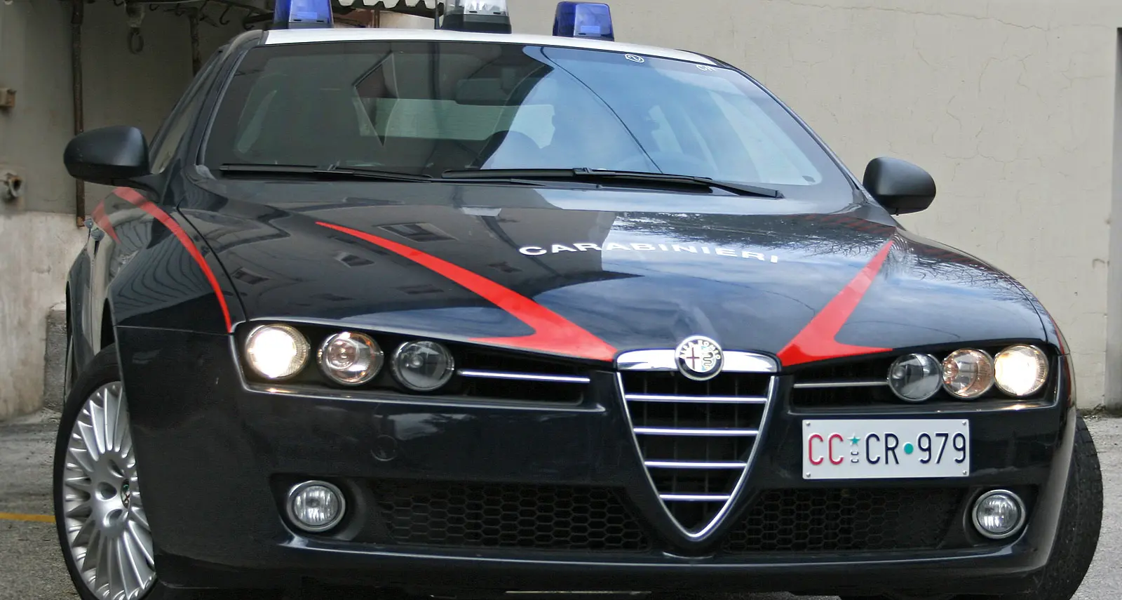 Furto su un'auto: denunciata
