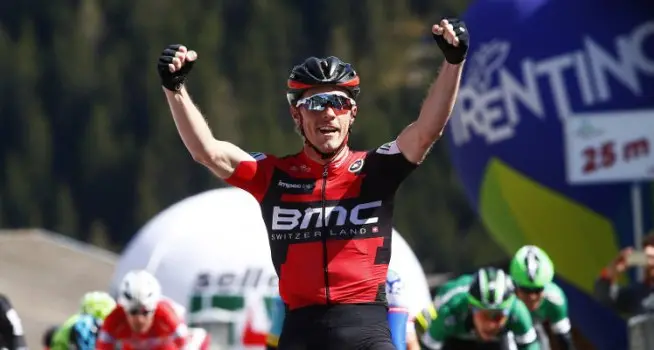 Tour of the Alps, seconda tappa a Dennis, Pinot leader