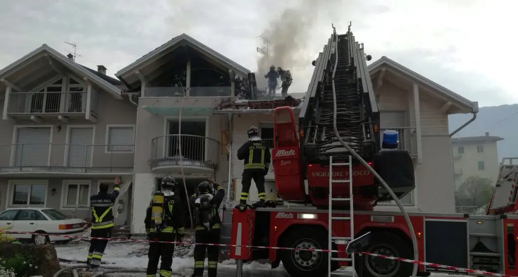 Esplosione in una casa a Piné: un morto