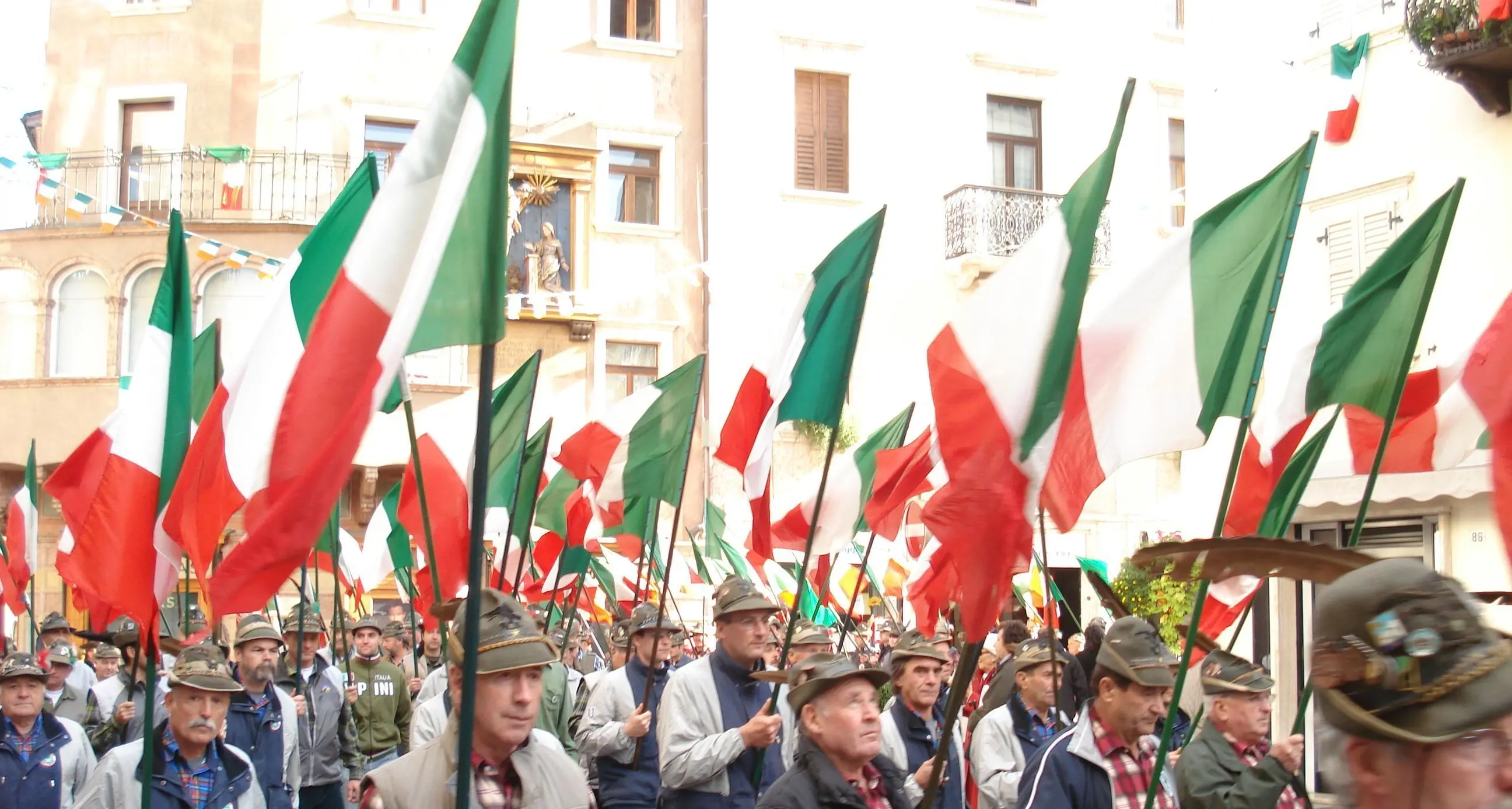 Oltre 5000 penne nere trentine all'adunata di domenica a Treviso