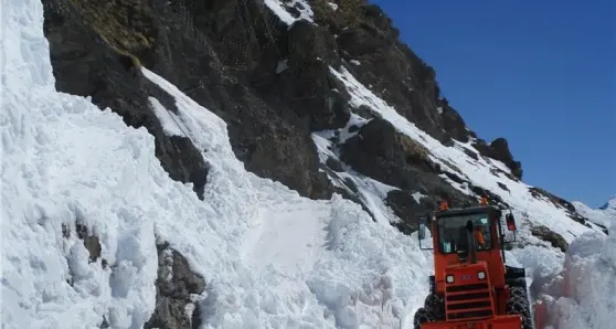 Passo Stelvio libero dalla neve per il Giro d'Italia