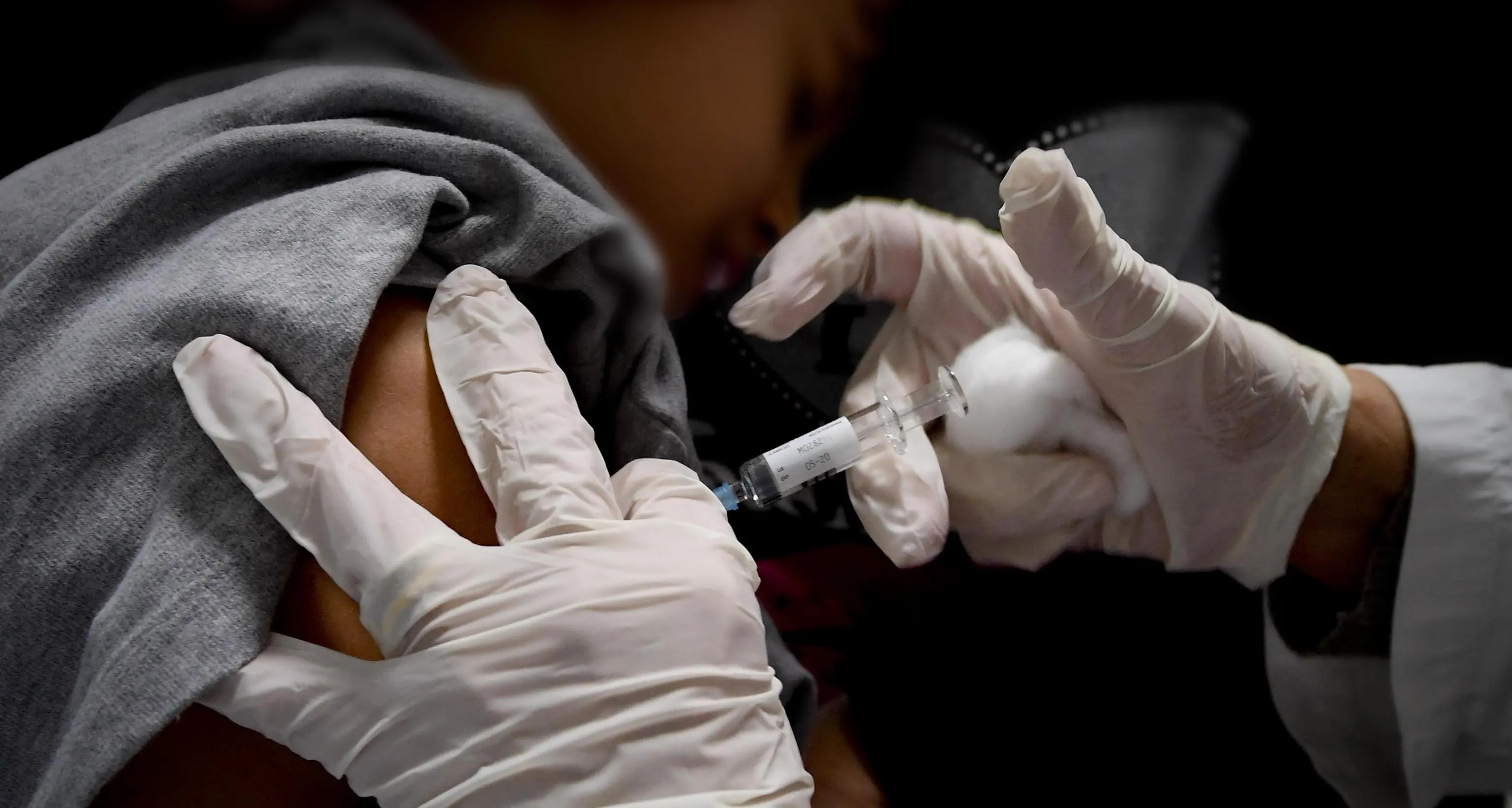 Vaccini, migliaia di genitori protestano al Codacons