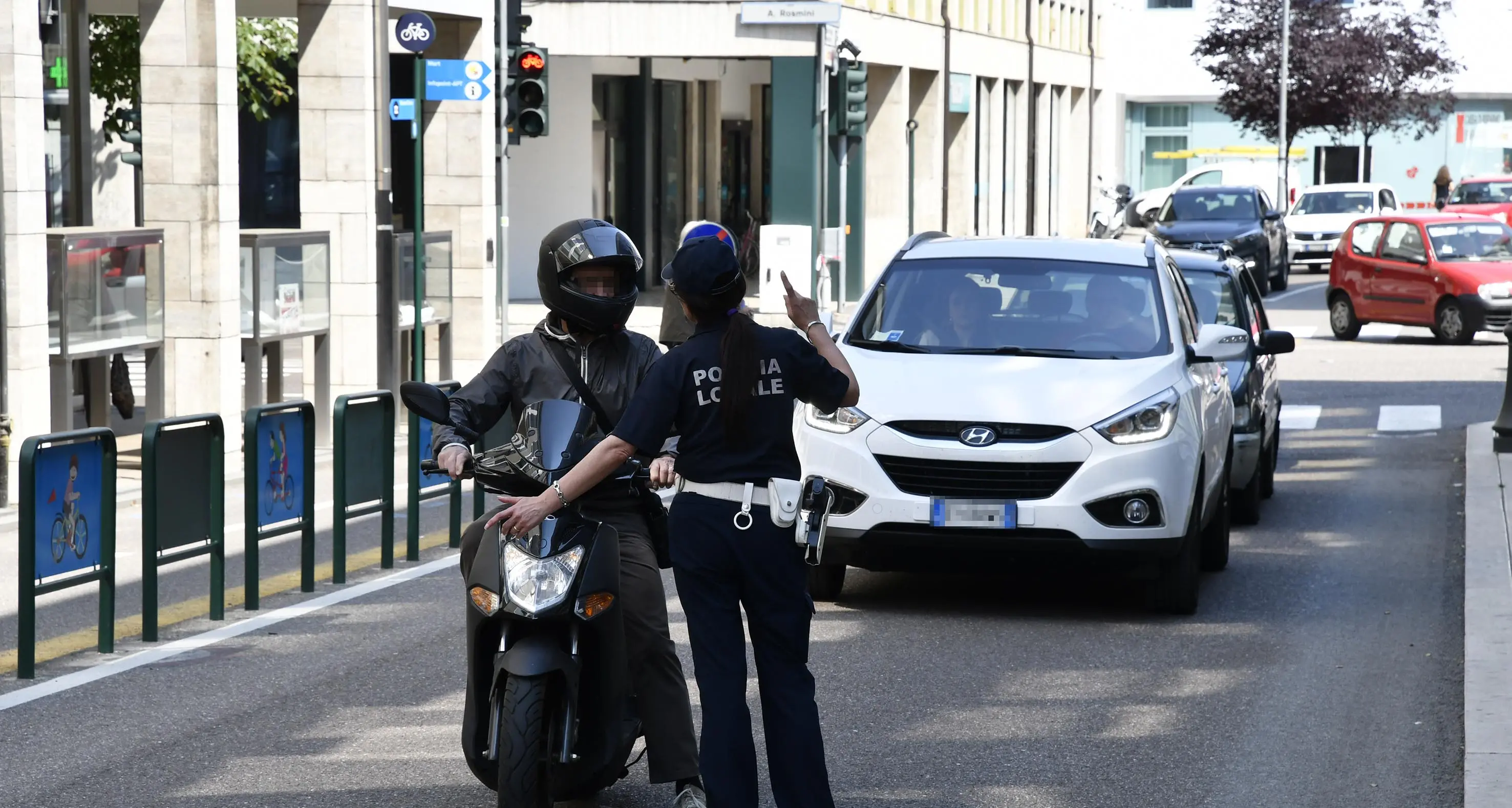 Sosta gratis per 2 ore e Ztl ridotte: solo fino alle 7
