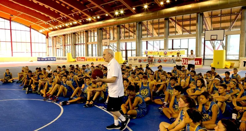 Al camp di Folgaria anche coach Mike Fratello (Nba)