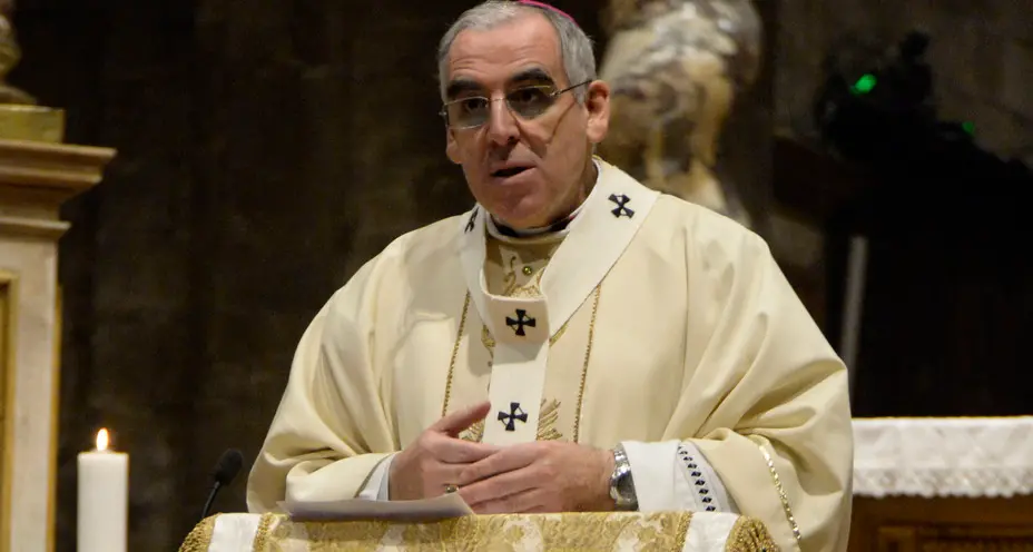 Parroci, trasferimenti e mega incarichi