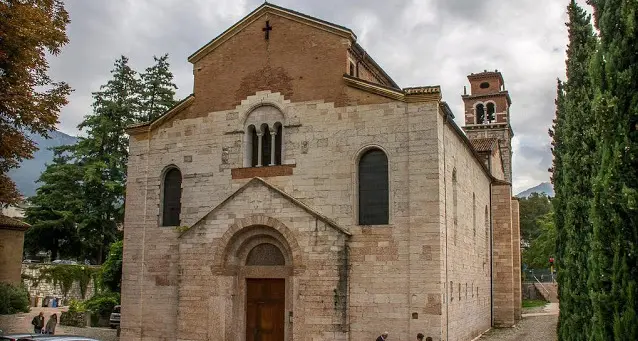 Prigioniero nella chiesa di San Lorenzo per 6 ore
