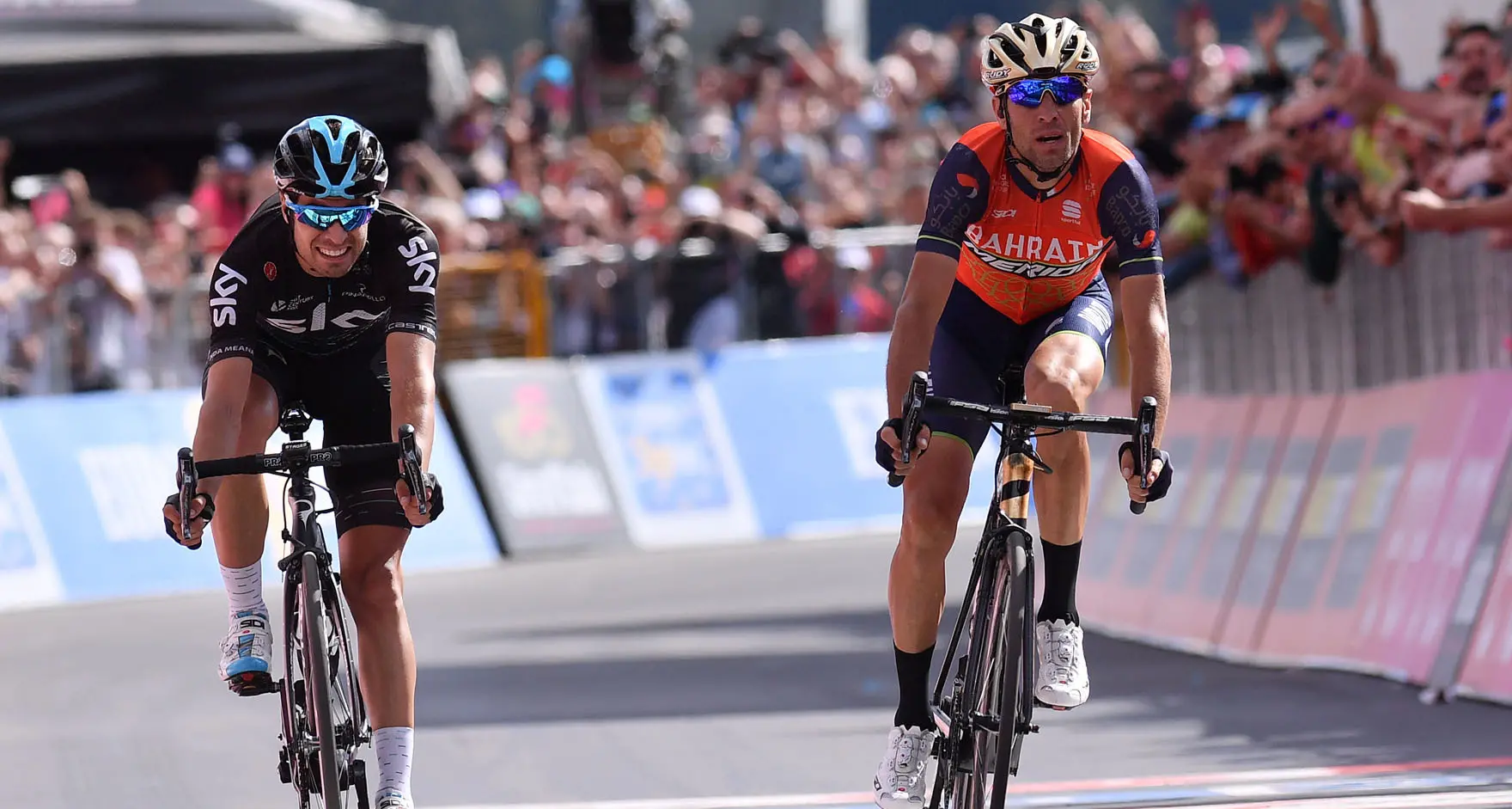 Giro 2018, Campana dei Caduti e poi si riparte da Arco