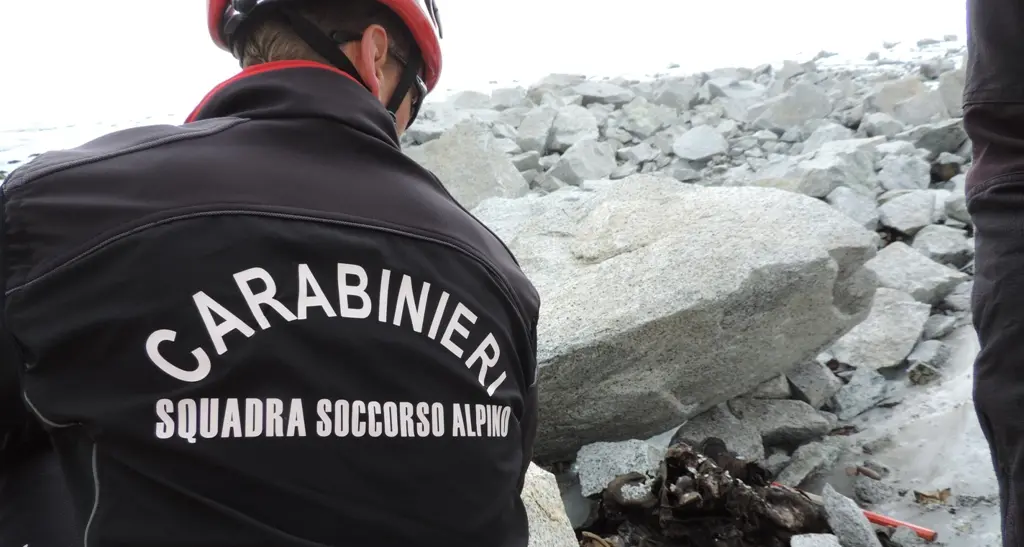 Le spoglie di un soldato restituite dai ghiacci a Passo Val di Fumo