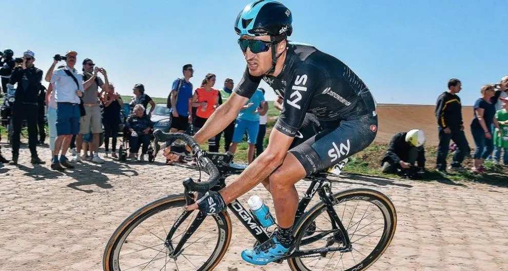 Gianni Moscon fa il Kwiatkowski e Froome guadagna sui rivali