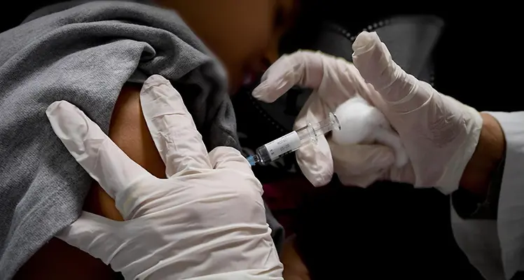 «Bimbi non vaccinati, la scuola non li escluda»